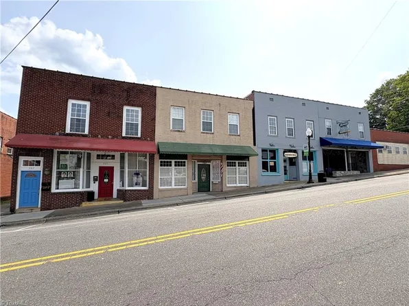 207-213 W Main St, Mayodan, NC 27027