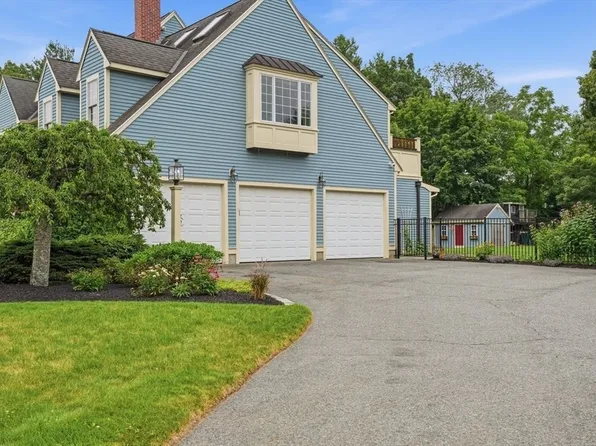 7 Rising Sun Ln, West Bridgewater, MA 02379