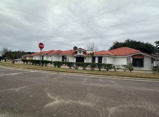 516 Amador Salinas Dr, Laredo, TX 78045