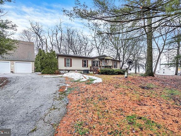 3rd image of 19367 Barrens Rd S