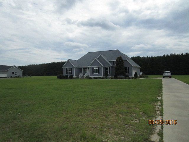 1st image of 125 Meadow Wood Dr
