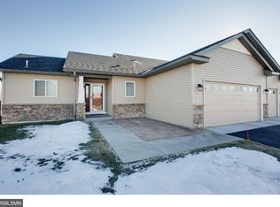 30373 Fox Run Rd, Stacy, MN 55079