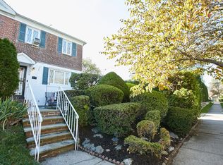 17612 77th Rd, Fresh Meadows, NY 11366