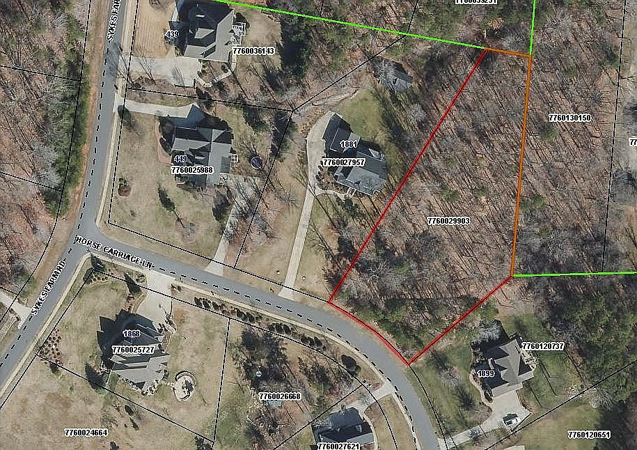 2nd image of Horse Carriage Ln