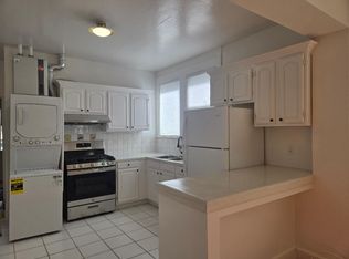 320 E 15th St APT 4, Oakland, CA 94606
