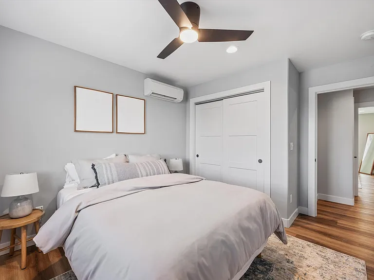 2077 Walla Ave — Photo 24
