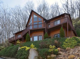 119 Prestwick Dr, Hendersonville, NC 28791