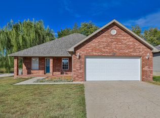 663 S Casa Grande Ave, Springfield, MO 65802