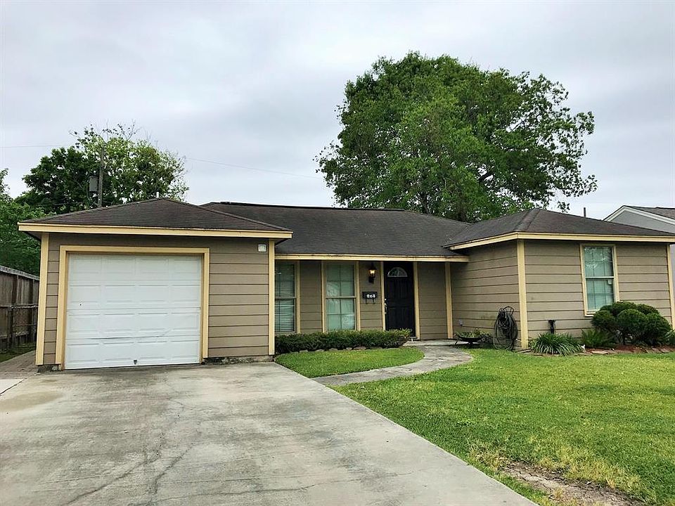 1st image of 223 Tilden Dr
