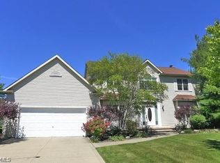 33851 Canterbury Rd, Solon, OH 44139
