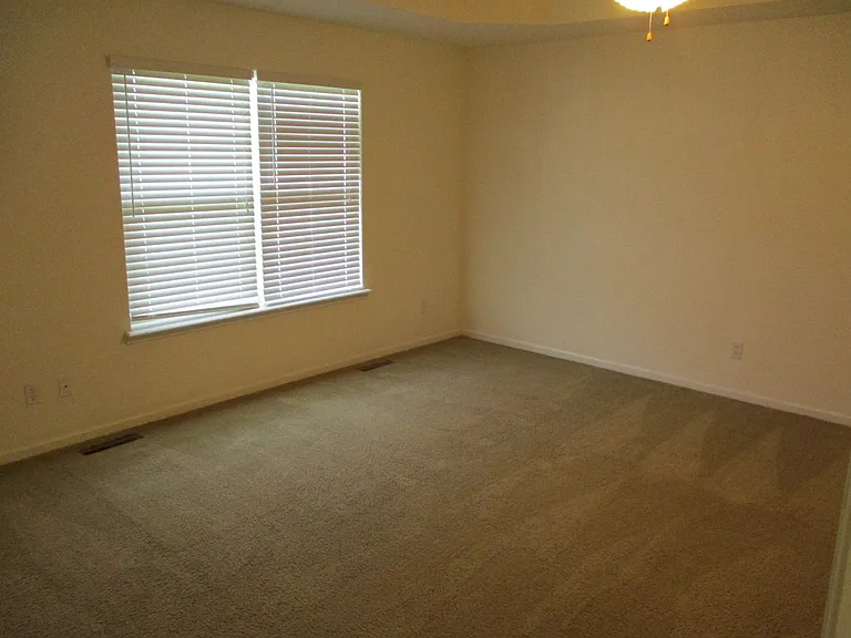 1725-1727 Louise Cir — Photo 49