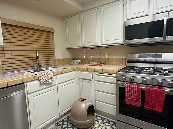 5th image of 730 Cory Dr #G