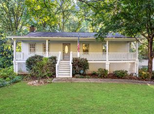 318 Creekbend Dr, Woodstock, GA 30188