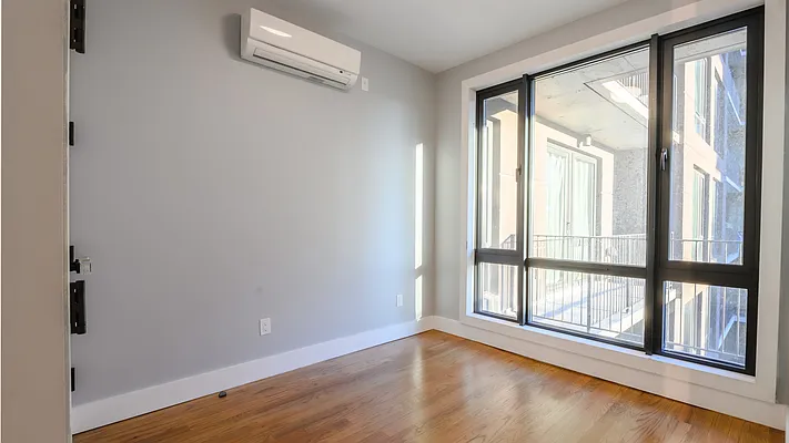 Rented by Nooklyn NYC LLC | media 70