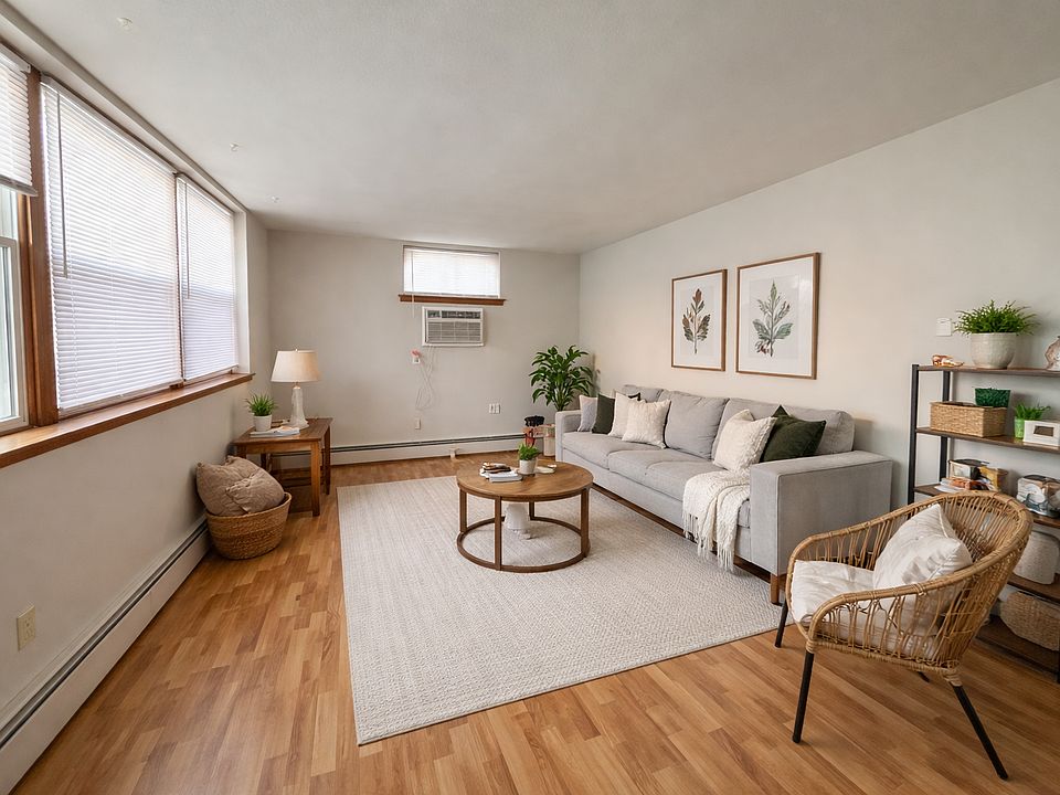 1st image of 1910 Colfax Ave S #1