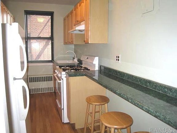 Updated Eat-in-Kitchen