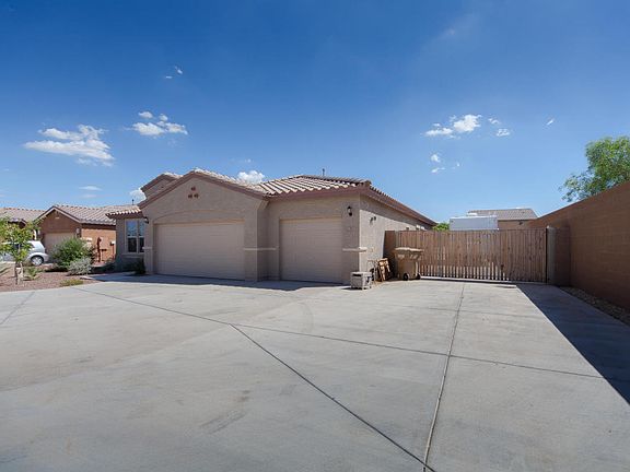 3rd image of 10115 W Patrick Ln