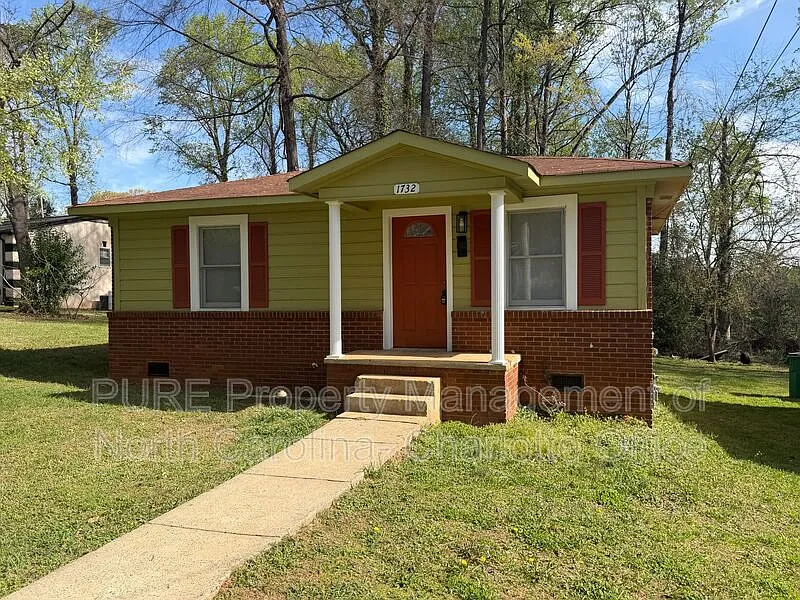 Building Photo - 1732 Newland Rd