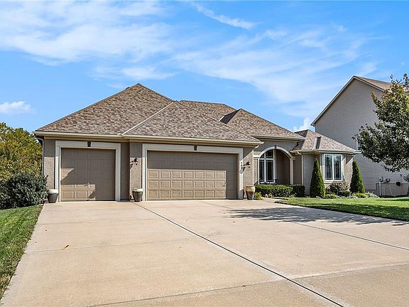 4th image of 700 Indian Trail Ct