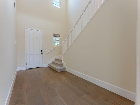 5th image of 552 Cadiz Dr