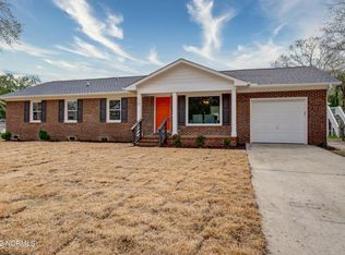 10 Pelican Point Rd, Wilmington, NC 28409