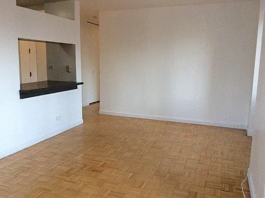 Rented by Cast Iron Real Estate | media 13