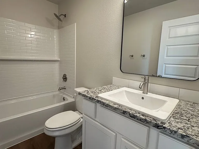 10401 Ruse St — Photo 15