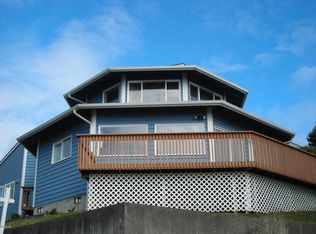 4039 Mina Ave, Depoe Bay, OR 97341