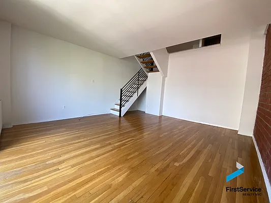 Rented by FirstService Realty (legacy) | media 22