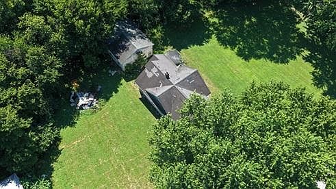 5th image of 1300 River St