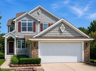 6784 Cotswald Dr, Grand Ledge, MI 48837