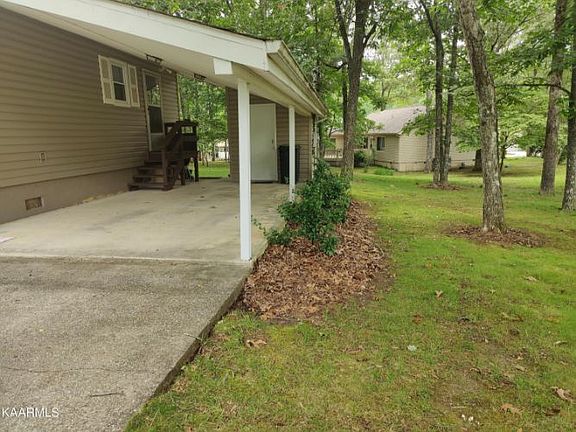 4th image of 136 Snead Dr