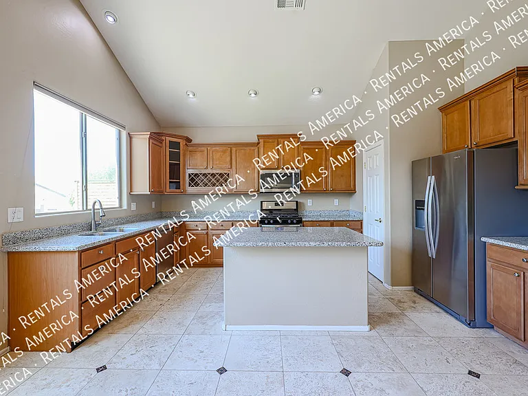 3117 W Espartero Way — Photo 13