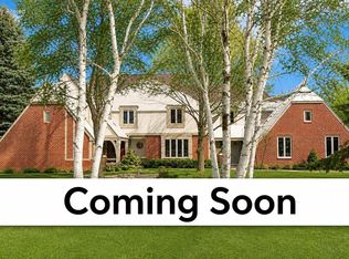 9090 N Greenbrook Rd, River Hills, WI 53217
