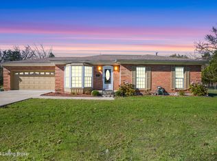 7511 Arbutus Trl, Louisville, KY 40291