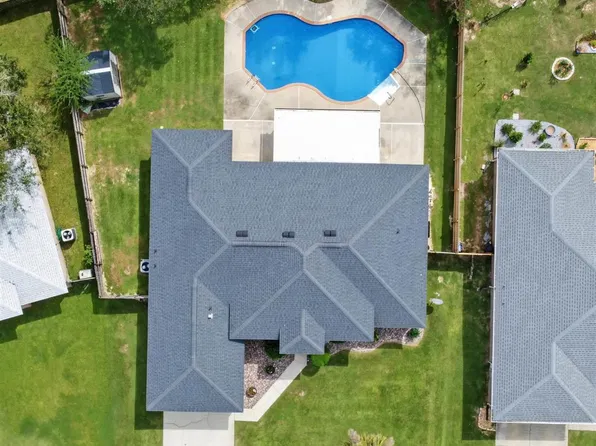 2266 Liberty Loop Rd, Cantonment, FL 32533