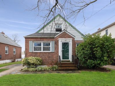 17 Peach Grove Dr, West Hempstead, NY, 11552