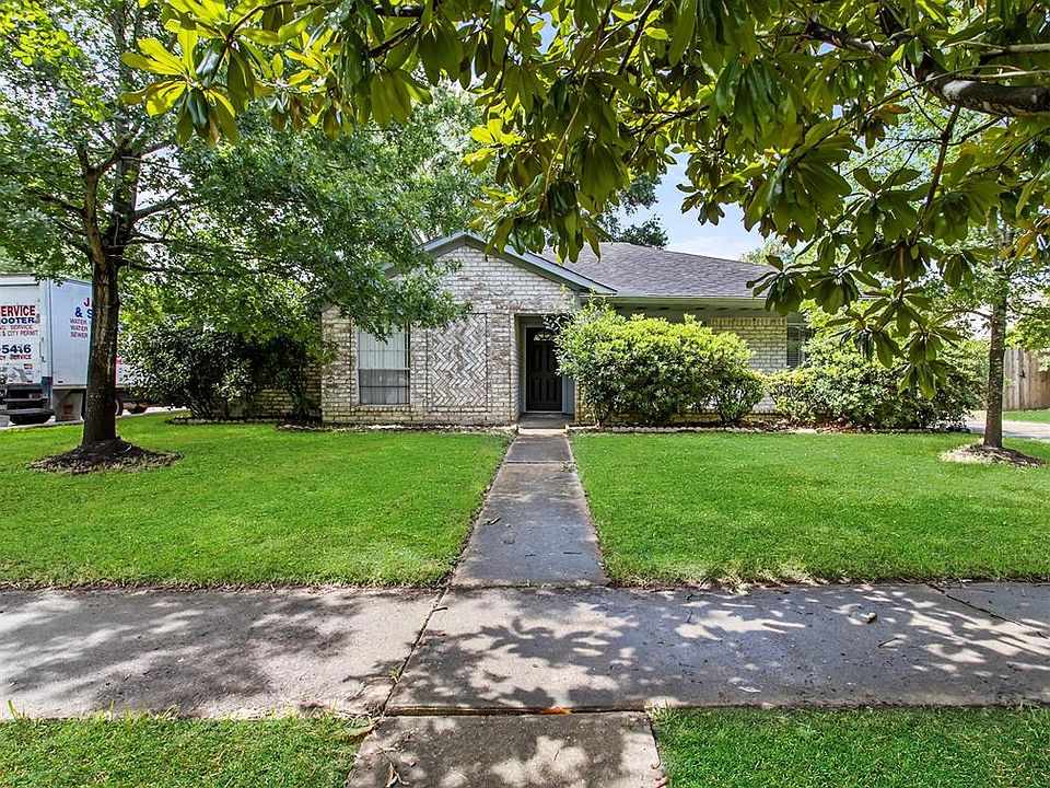 1st image of 22723 Merrymount Dr