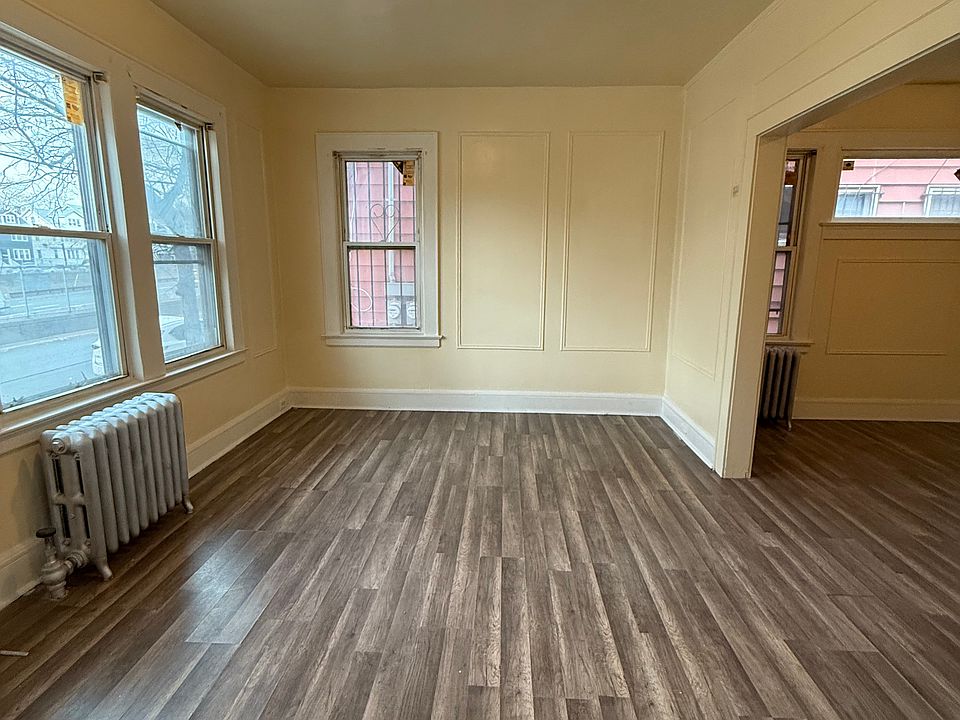 1st image of 224 Eastern Pkwy Floor 1