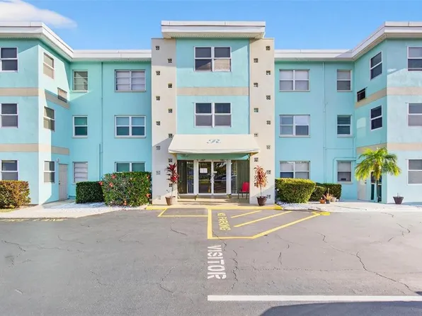 11447 Park Blvd APT 210, Seminole, FL 33772