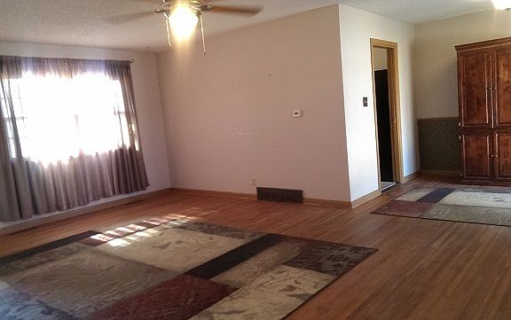 3rd image of 208 W 29th Ave