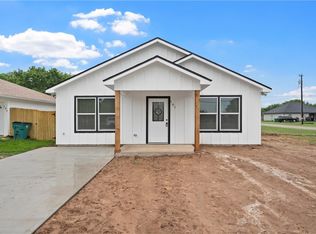 107 Garfield St, McGregor, TX 76657