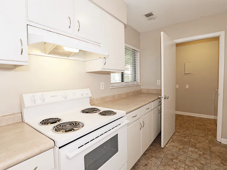 Forest Pointe — Photo 137