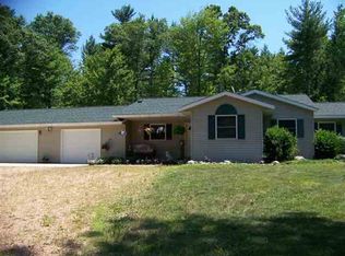 3189 S Twin Lakes Rd, Rosholt, WI 54473