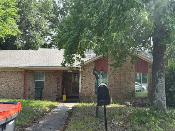 2810 Clark Ln, Paris, TX 75460