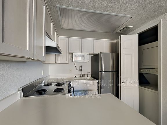 3rd image of 1989 Mesquite Ave Unit 21