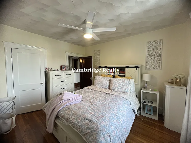 66 Craigie St #2T — Photo 18