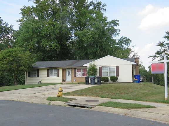 2nd image of 10960 Beechwood Ct