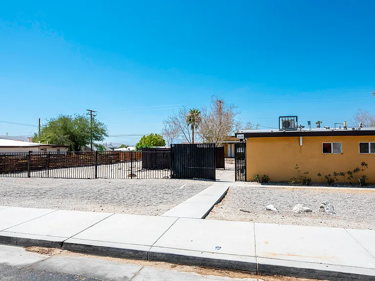 66197 Cahuilla Ave #1 — Photo 10