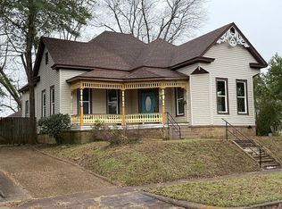 627 Nacogdoches St, Jacksonville, TX 75766